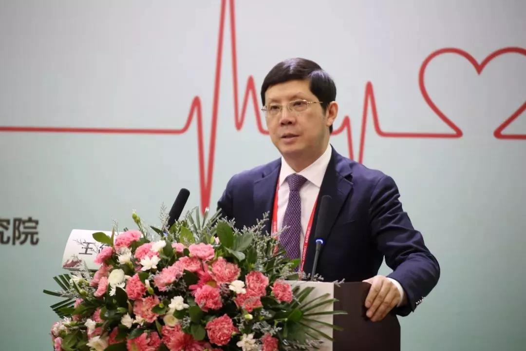 1525680632458084twol.jpg 2.jpg